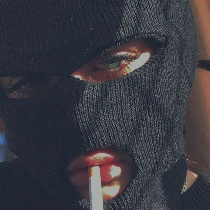 مشکی Back To Black
